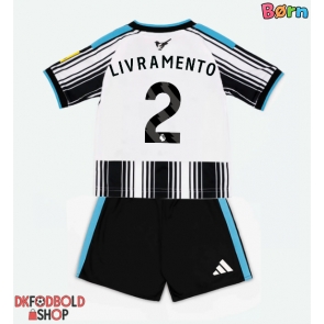 Newcastle United Tino Livramento #2 Hjemmebanesæt Børn 2026-27 Kort ærmer (+ korte bukser)